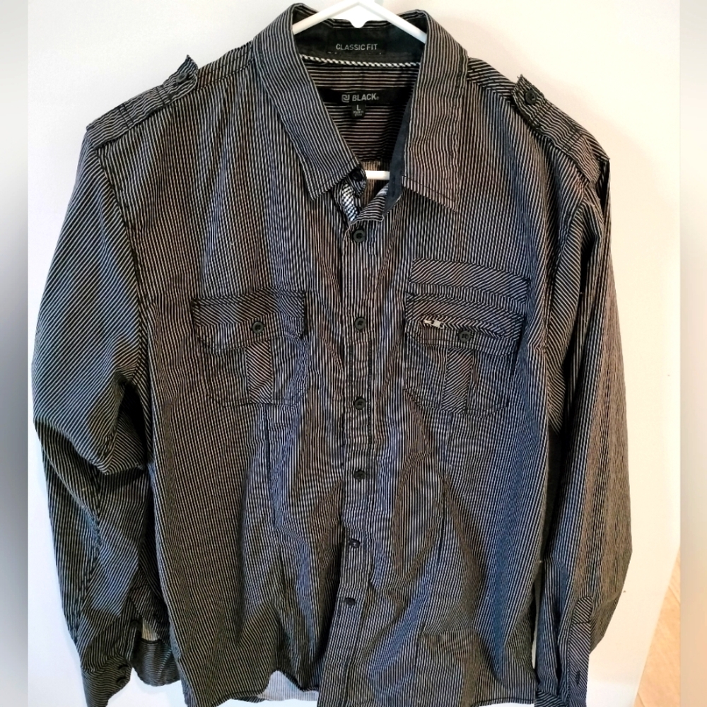 Men's CJ Black Classic Fit Button Down Black Stripped Shirt Large